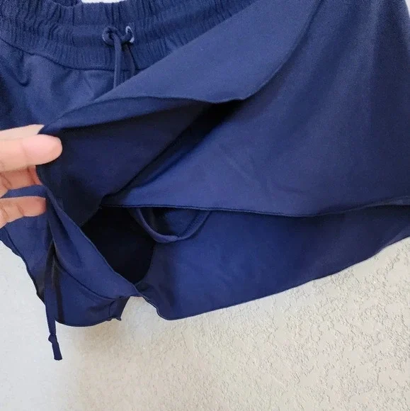 Athleta Size Medium shorts navy color - Picture 3 of 7